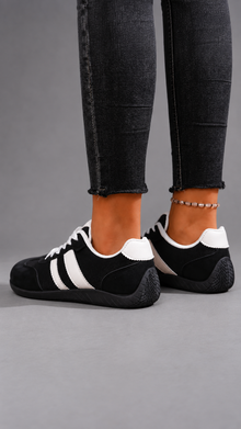 Women's Black Lightweight Trainers – image 4