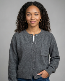 Women's Relaxed V-Neck Pocket Cardigan in Grey – close-up