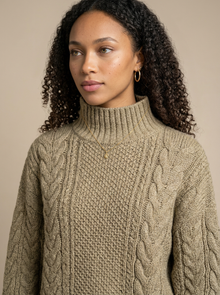 Women's Oversized Chunky Cable Knit Jumper in Khaki – detail view