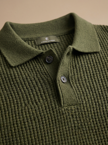 Men's Slim Fit Lapel Collar Knit Jumper in Green – detail view