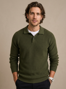 Men's Slim Fit Lapel Collar Knit Jumper in Green – three-quarter view