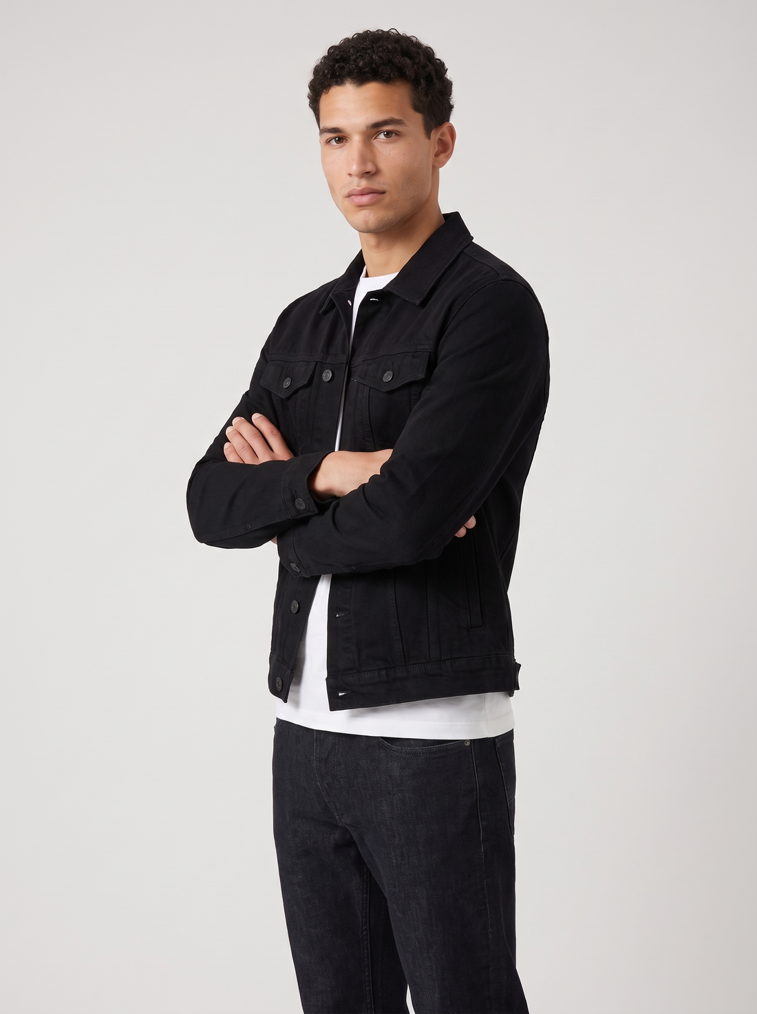 Men's Classic Denim Trucker Jacket in Black