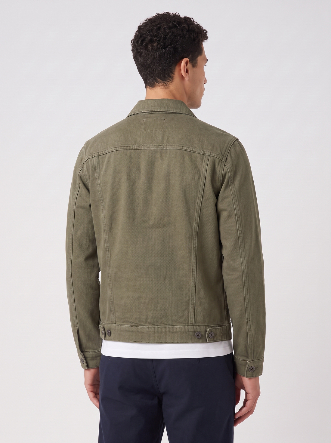 Men's Classic Denim Trucker Jacket in Green – front view
