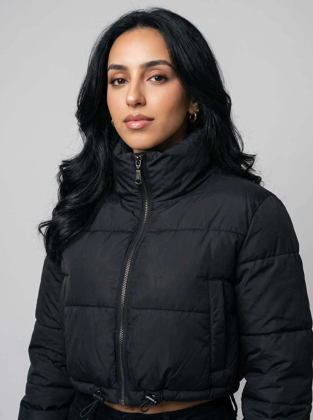 Women's Cropped Puffer Jacket in Black - collar and hem detail