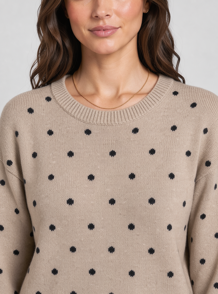 Women's polka dot jumper neckline and knit detail