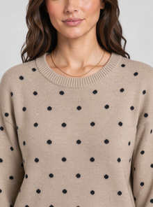 Women's polka dot jumper neckline and knit detail