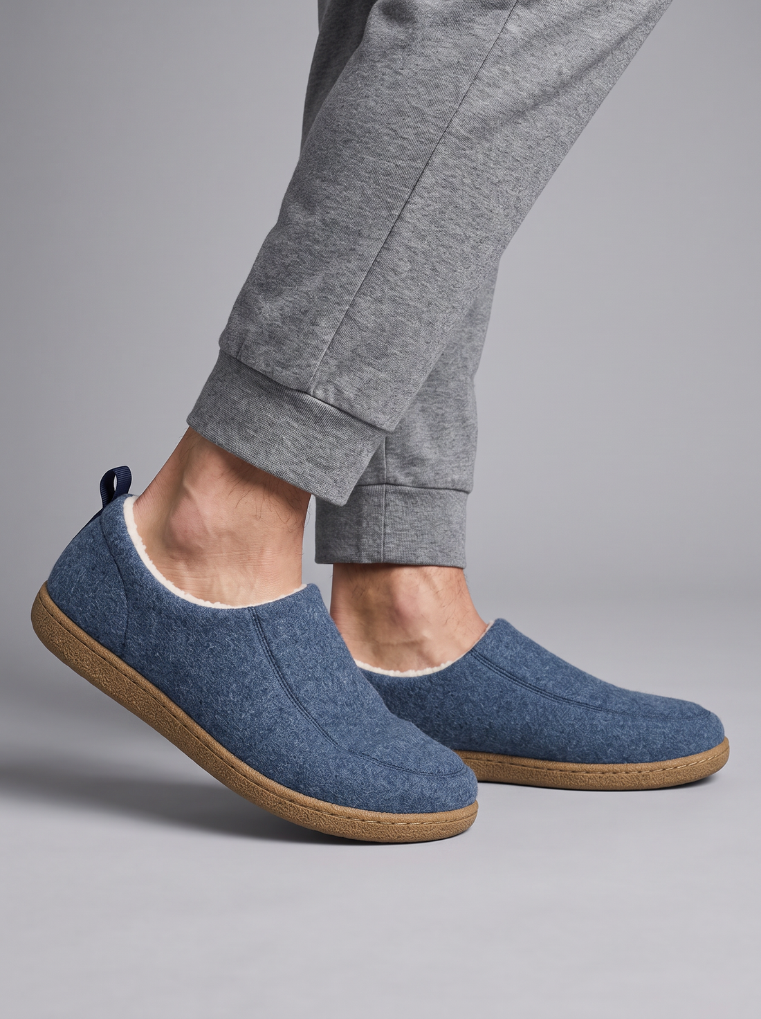 Blue fleece-lined orthopedic house slippers – front view