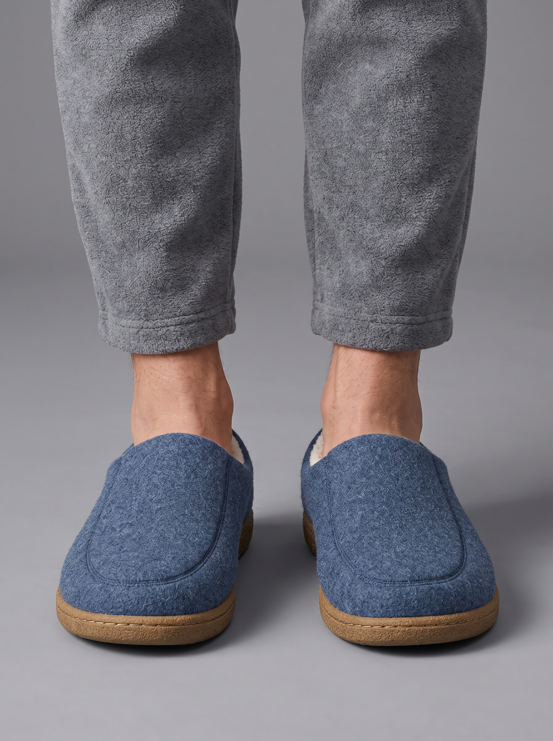 Blue fleece-lined orthopedic house slippers – front view