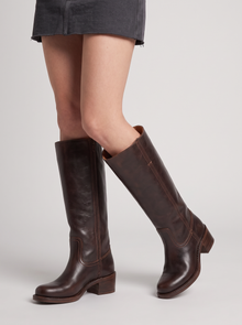 Women's Knee High Boots – Classic Stacked Heel Boots in Dark Brown