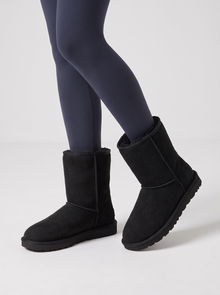 Women's Snow Boots – Plush Lined Mid-Calf Winter Boots in Black