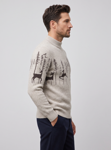 Men's Reindeer Christmas Jumper in Beige – side view