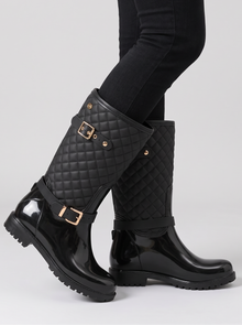 Women's Wellies in Black – side view