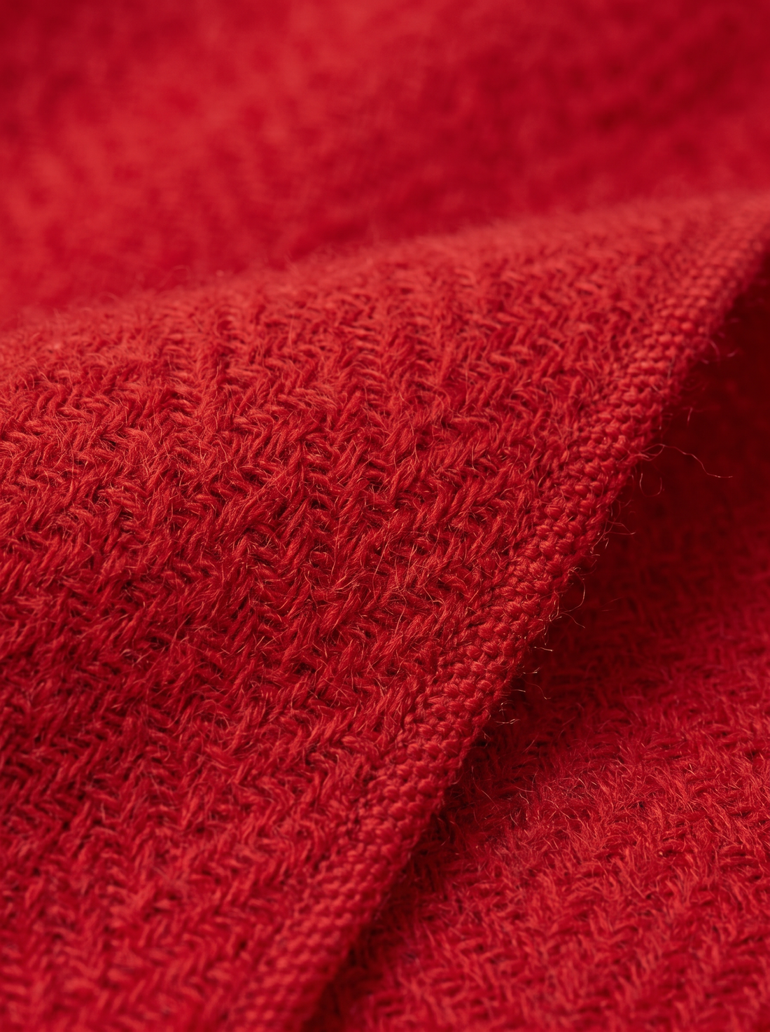 Soft cashmere blend weave – close-up