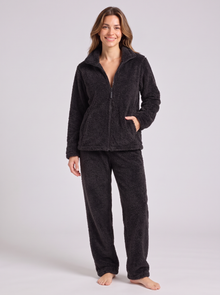 Black sherpa loungewear set – front