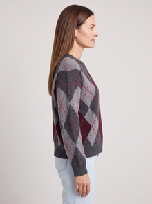 Women's Argyle Jumper in Grey / Burgundy – side view