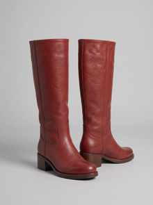 Women's Mid-Calf Boots in Red – product view