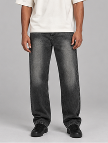 Men's black vintage wash relaxed straight-leg jeans – front view