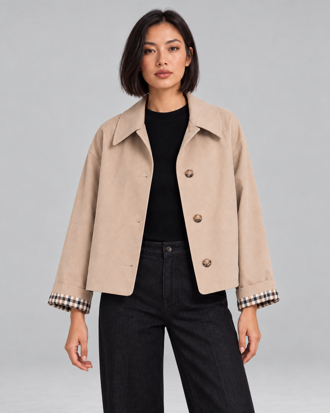 Women's cropped trench jacket with plaid lining in beige – front view
