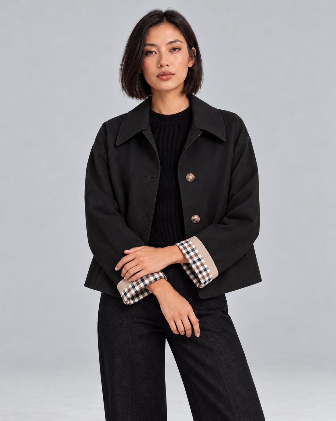 Women's cropped trench jacket with plaid lining in black